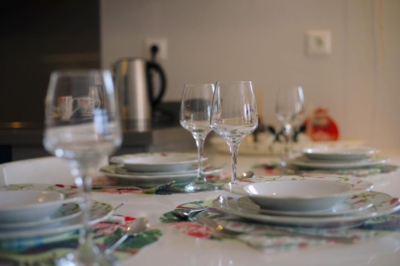 Το Σπίτι Της Ευτυχίας Σουίτα Apartment Karpenisi Luaran gambar